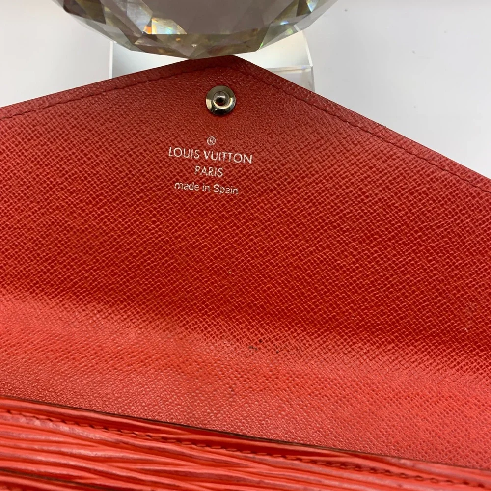 Louis Vuitton Sarah Epi wallet